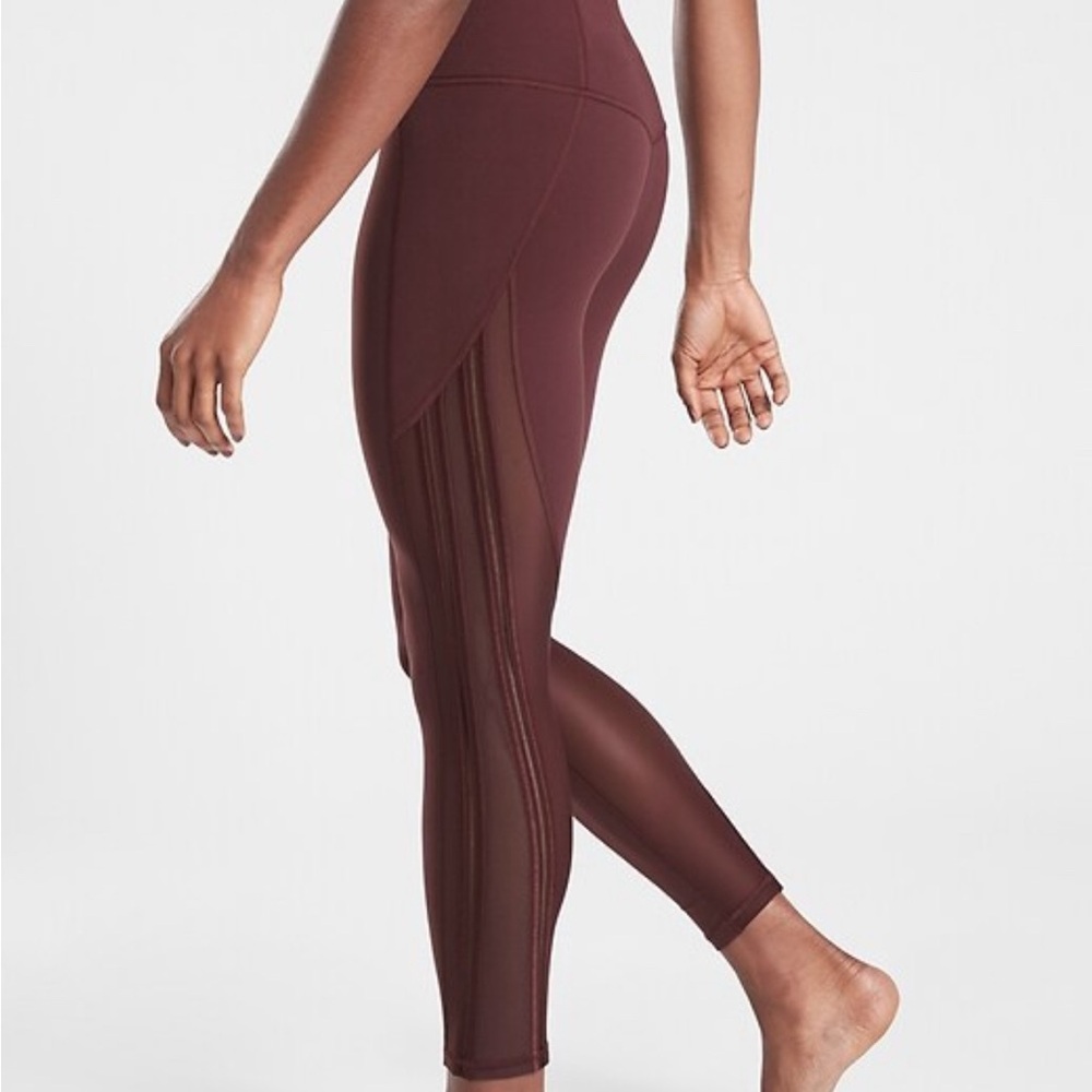 Athleta Shakti Mesh 7/8 Tight in Deep Burgundy M